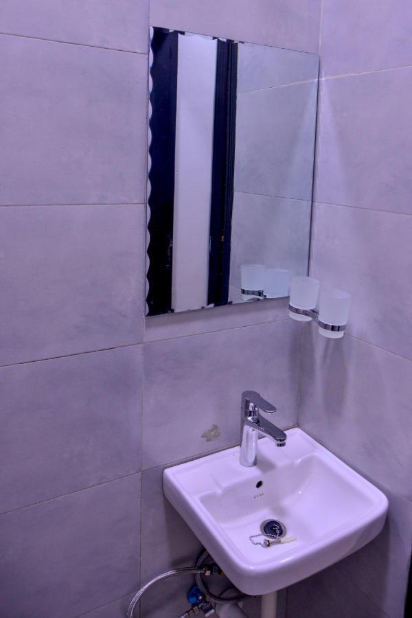 Hilltop Apartments Bwebajja Kültér fotó